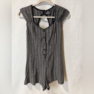 Black and White Chevron Romper, Size L, Slightly Open Back
